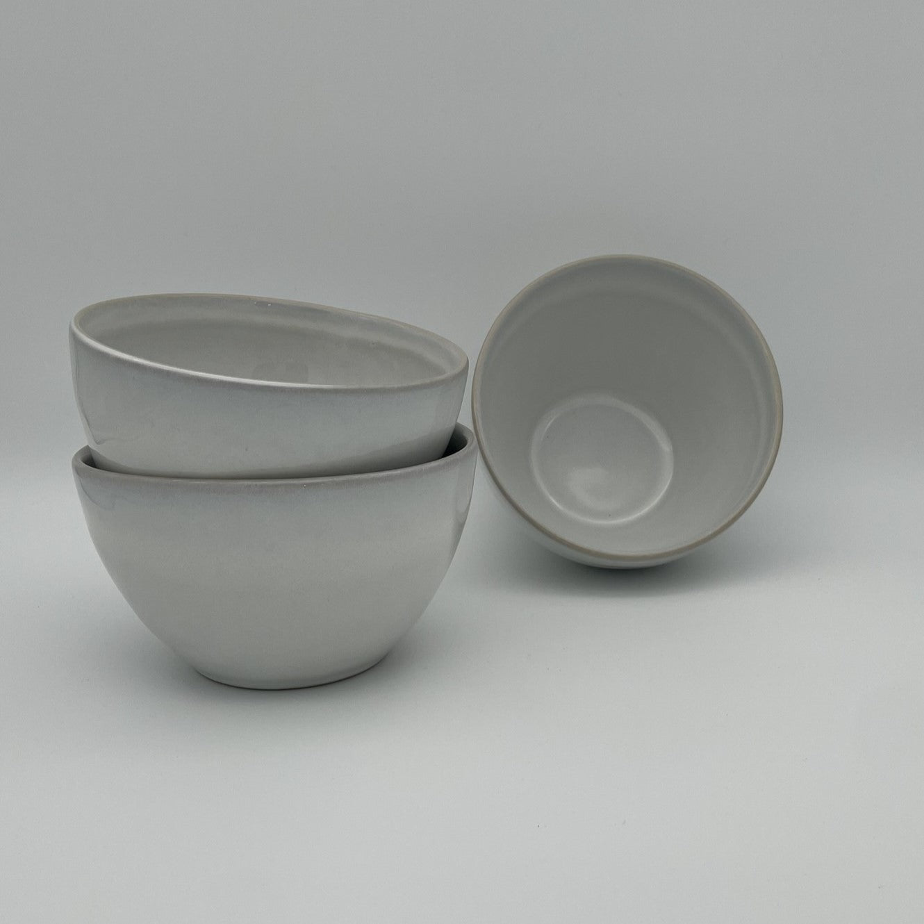 "White Breeze" Schale – Handgefertigte Keramik aus Portugal (Ø 15 cm, weiß)